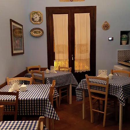 Vacanze Oda ve Kahvaltı Cinisi